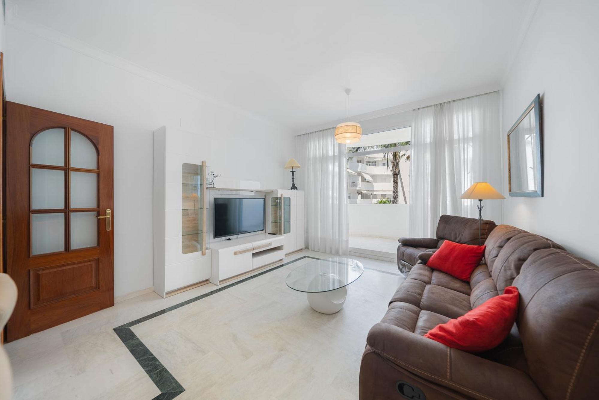 Marbella Real Seaside Apartment Room photo